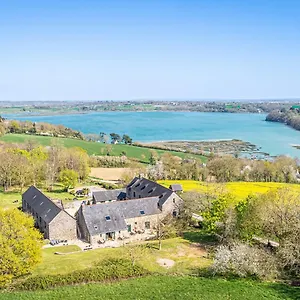 Hotel Manoir De Rigourdaine